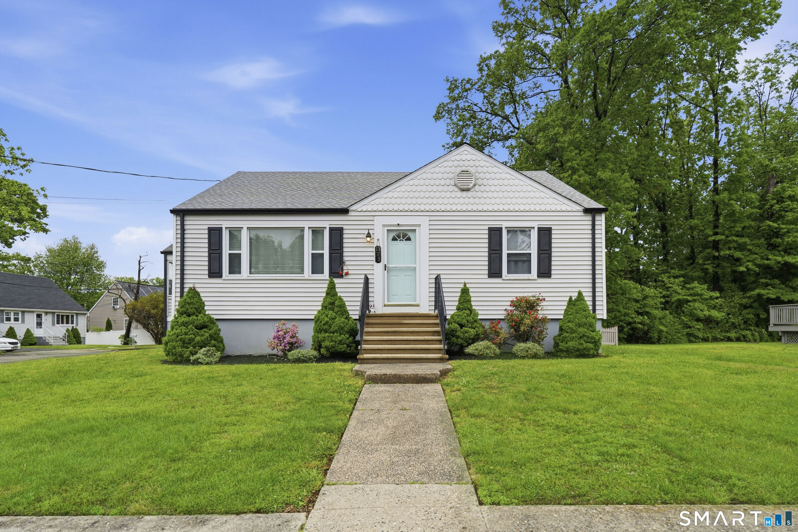 Property Photo:  173 Highland Street  CT 06516 