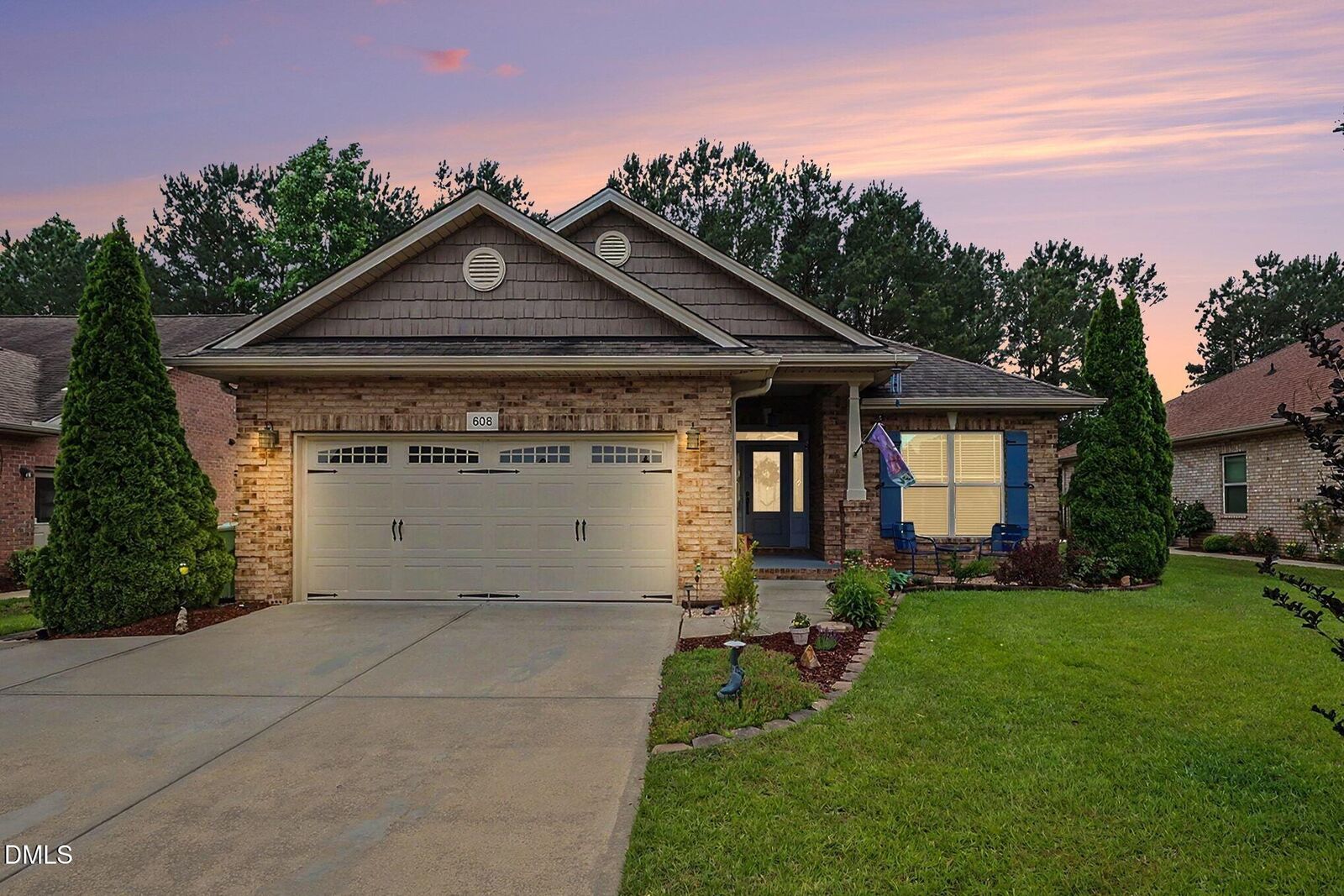 Property Photo: 608 Sippihaw Oaks Drive NC 27526