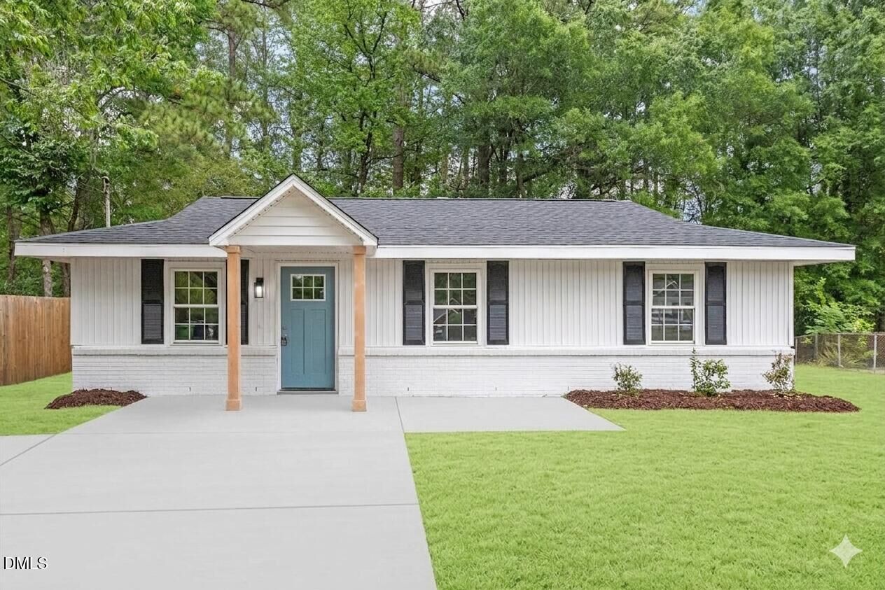 Property Photo:  609 Juno Court  NC 27610 