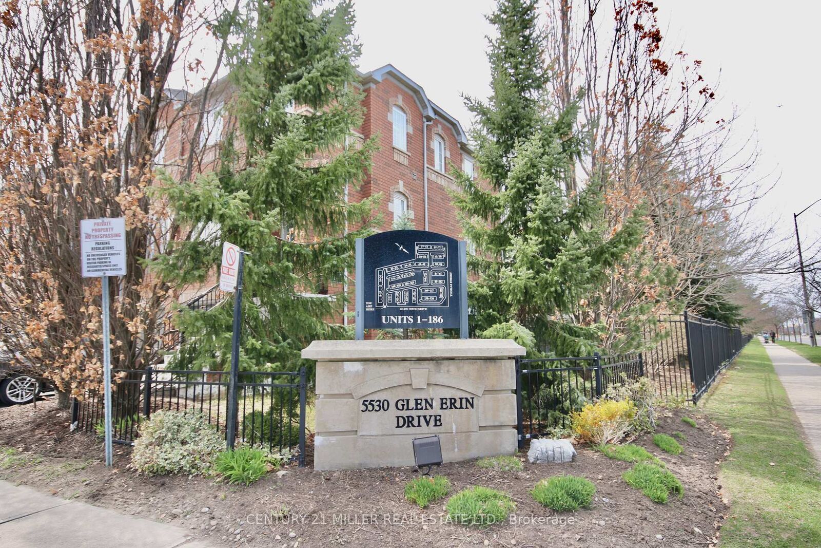 Property Photo:  5530 Glen Erin Drive 140  ON L5M 6E8 