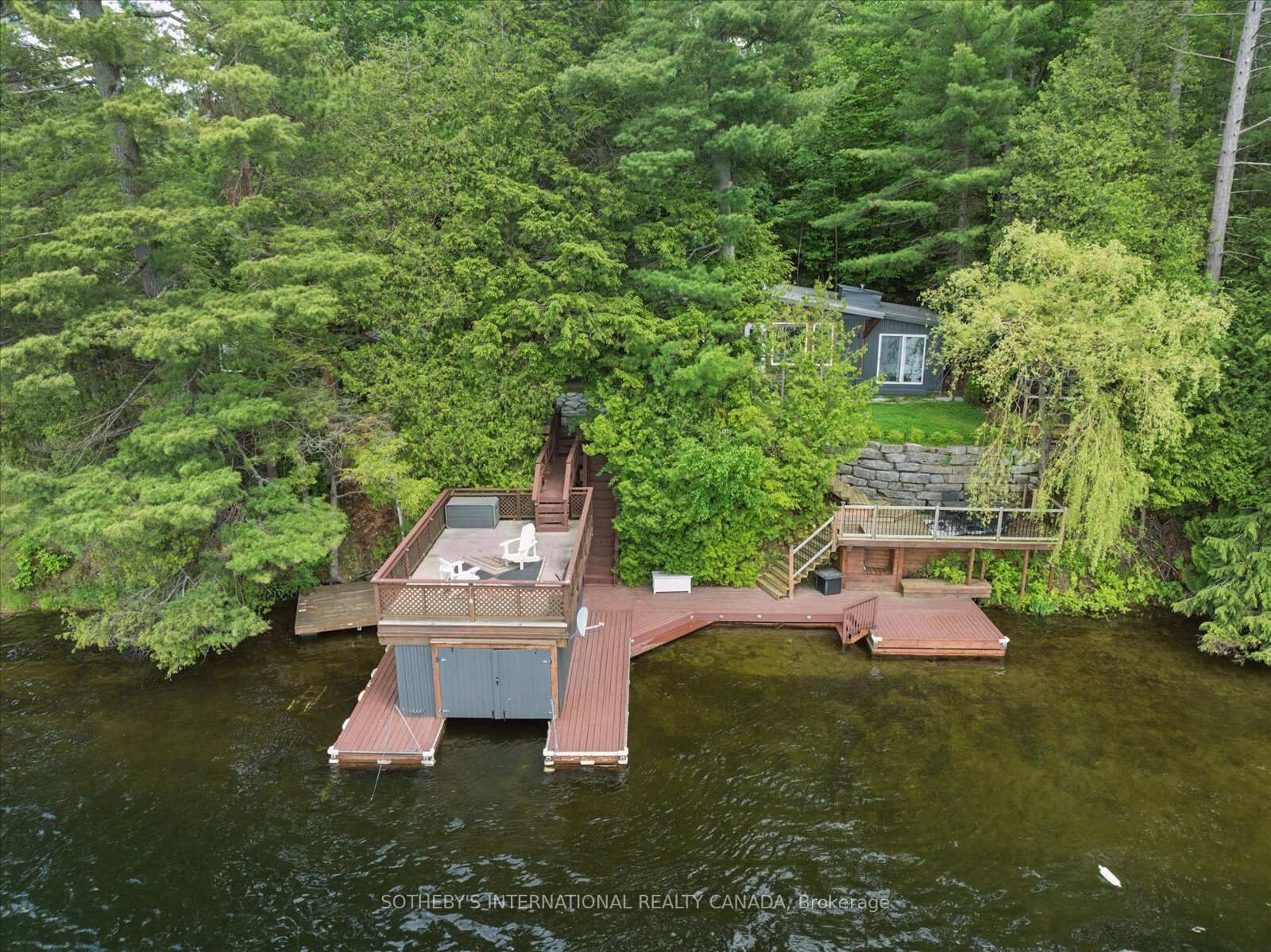Property Photo: 1030 Cobble Rose Lane ON K0M 2L1
