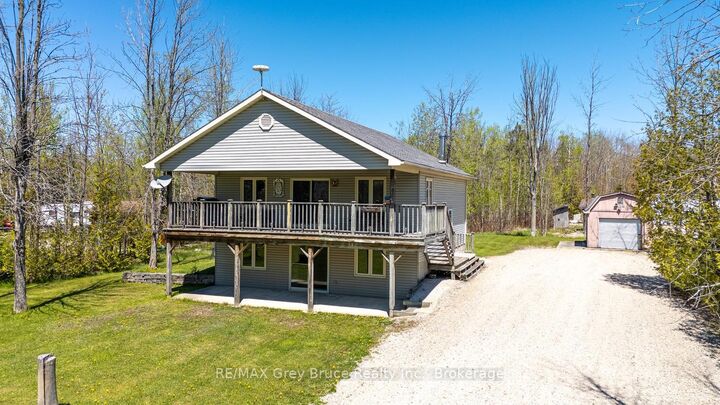 Property Photo: 94 Maple Drive ON N0H 1Z0