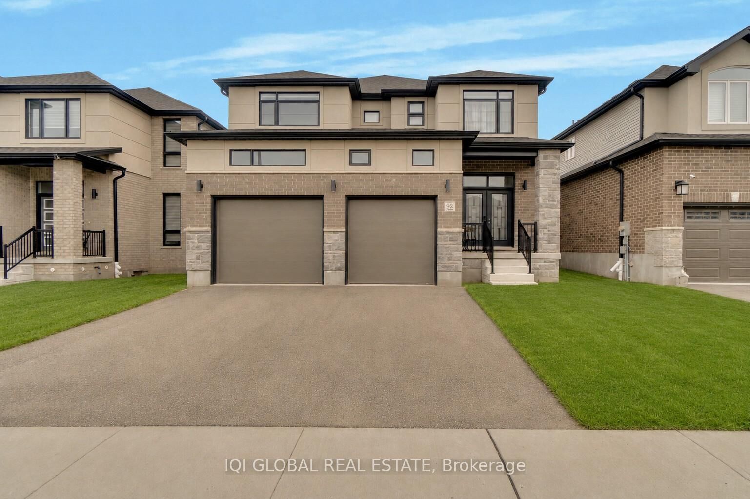 Property Photo: 92 Sass Crescent ON N3L 0J3