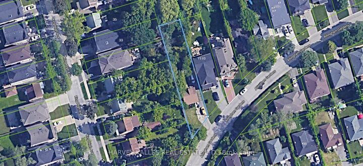 Property Photo: 112 Allingham Gardens ON M3H 1Y2