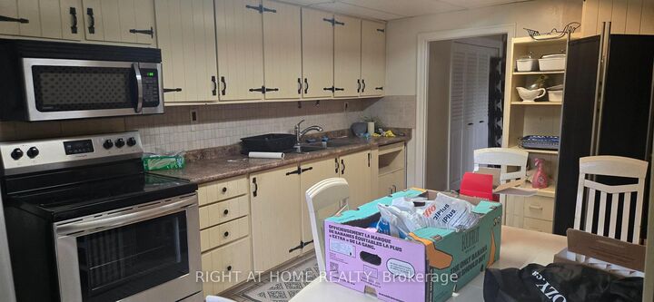 Property Photo: 16140 Mount Hope Road ON L7E 3K7