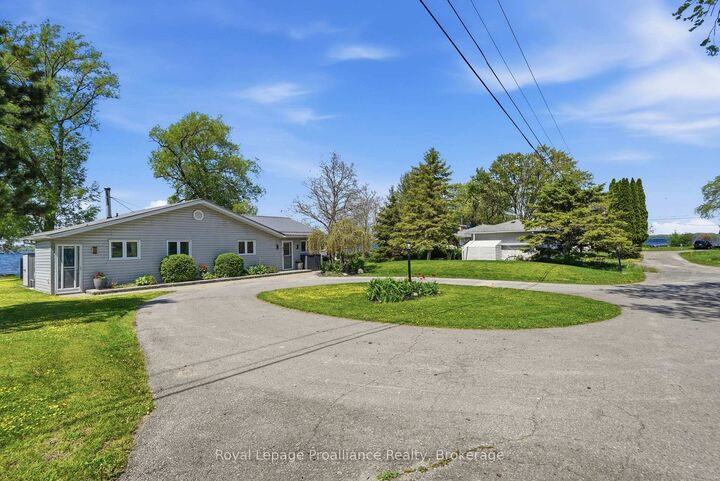 Property Photo: 33 Peats Point Lane ON K8N 4Z7