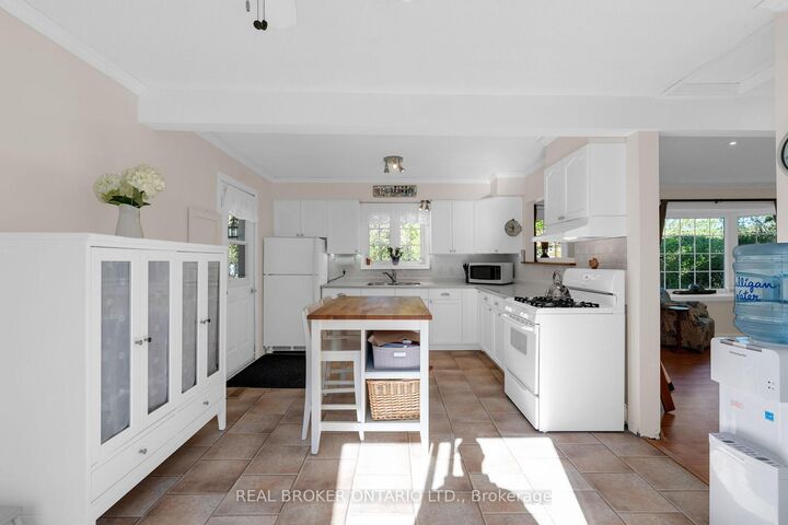 Property Photo:  145 Collingwood Street  ON L0M 1G0 