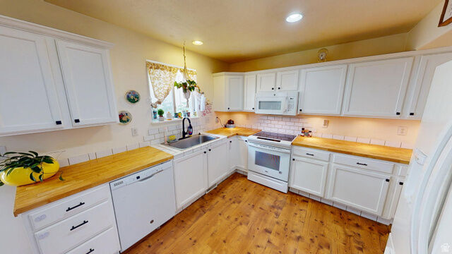 Property Photo: 1166 N 200 W UT 84074