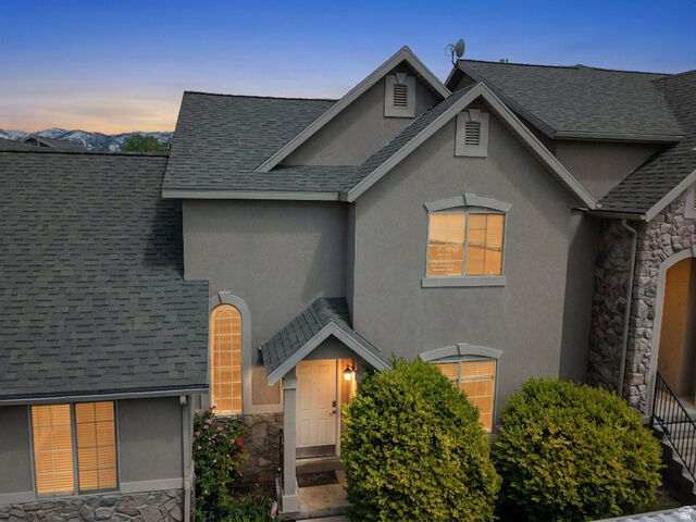 Property Photo: 1166 N 200 W UT 84074