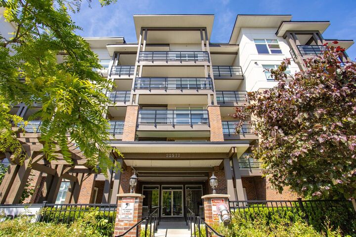 22577 Royal Crescent 403 — photo 1