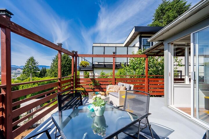 10482 125A Street — photo 1