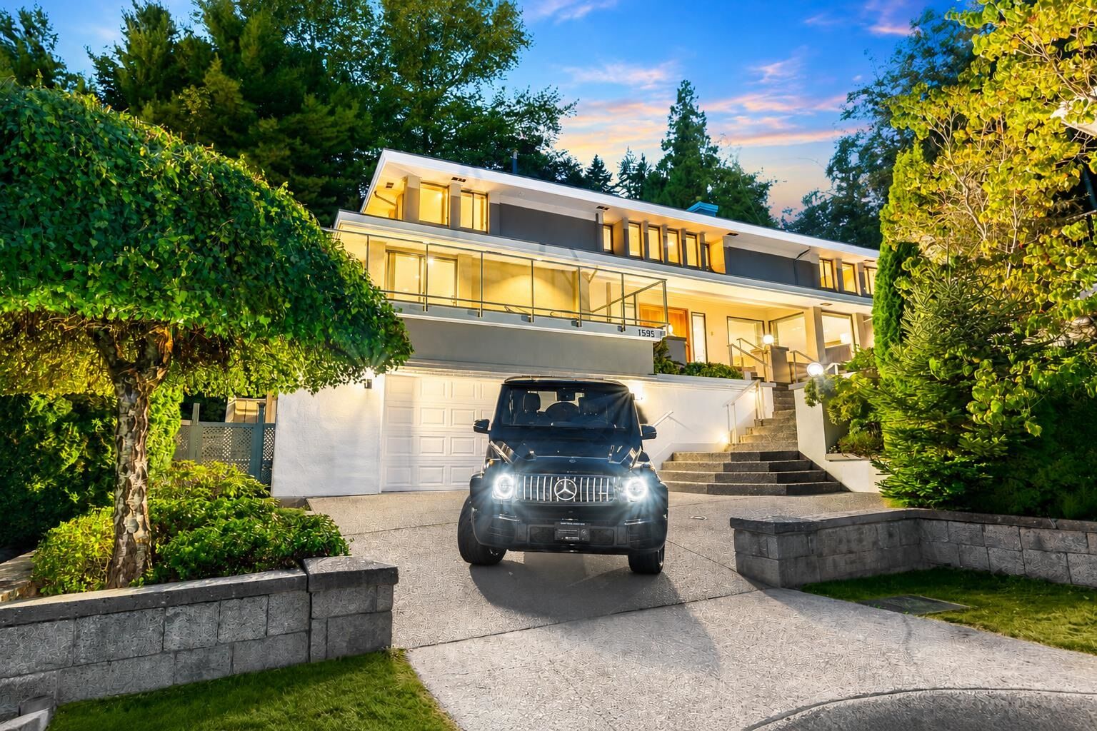 Property Photo: 1595 Tyrol Court BC V7S 3G5