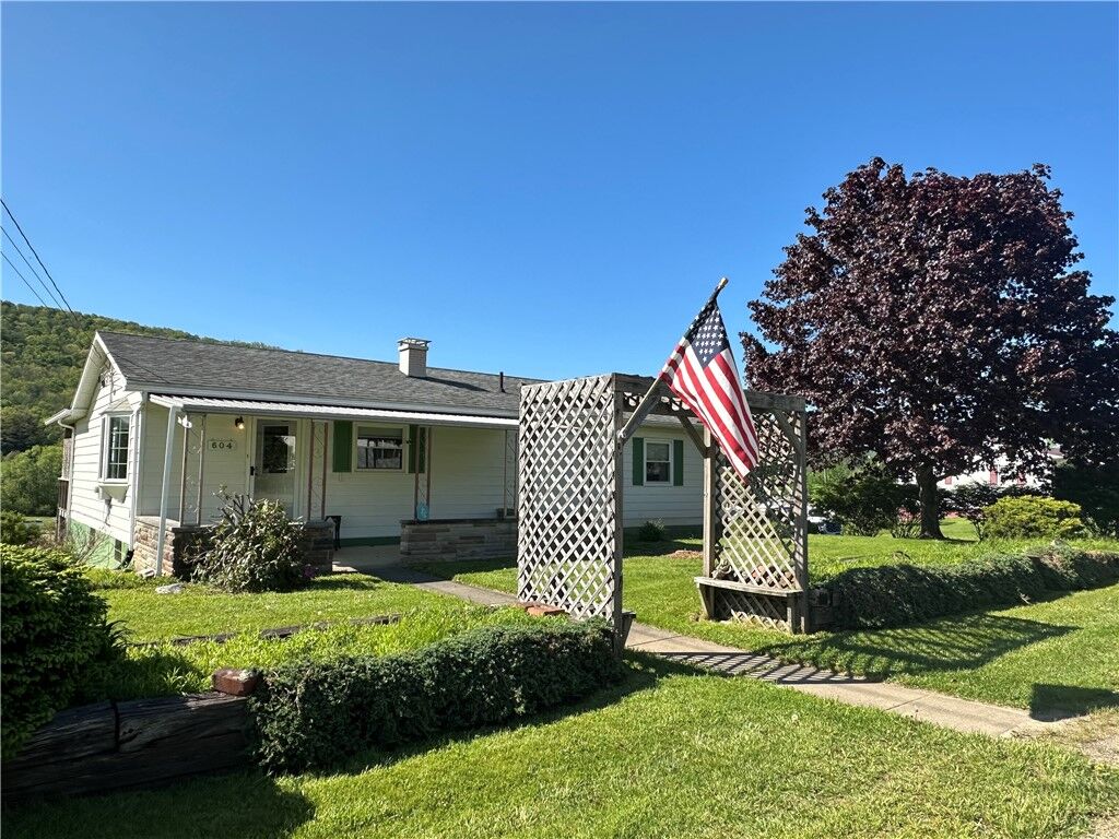Property Photo:  604 W Corydon Street  PA 16701 