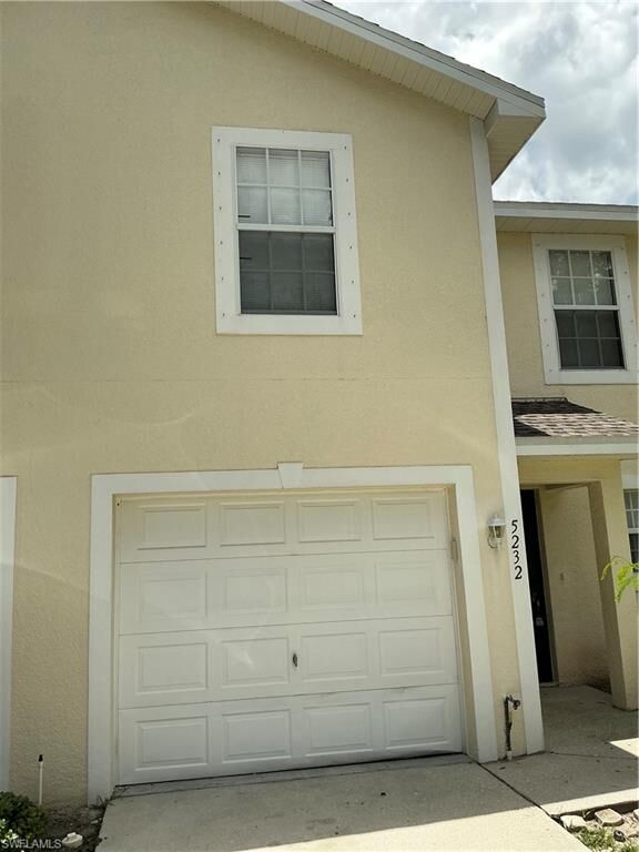 Property Photo:  5232 Glenlivet Rd  FL 33907 