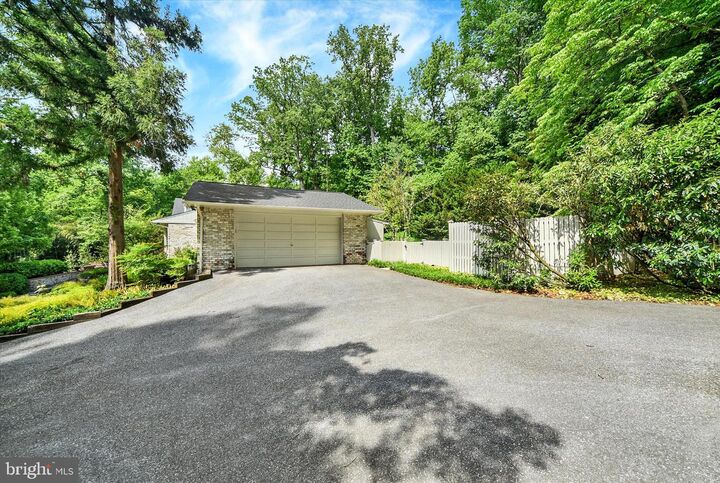 Property Photo:  11 Caveswood Lane  MD 21117 