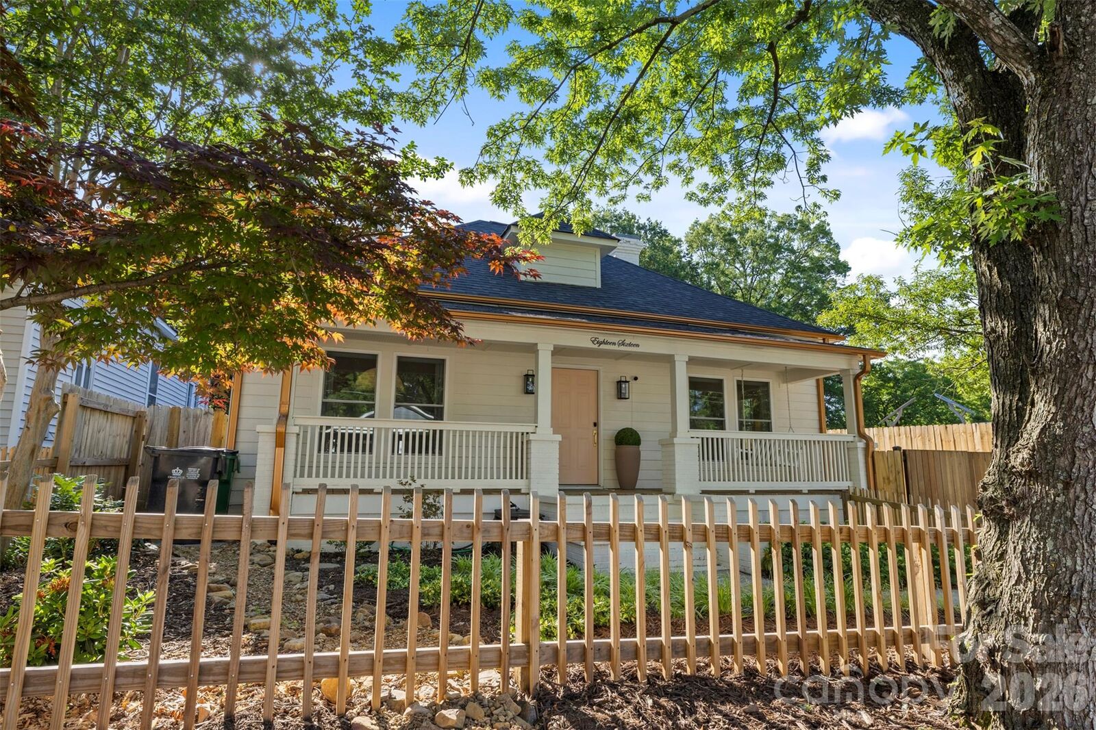 Property Photo:  1816 Umstead Street  NC 28205 