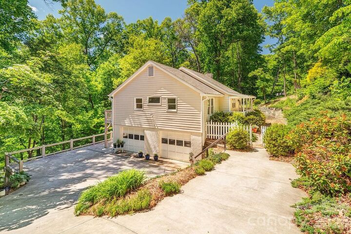 Property Photo:  146 Churchill Downs Drive  NC 28730 