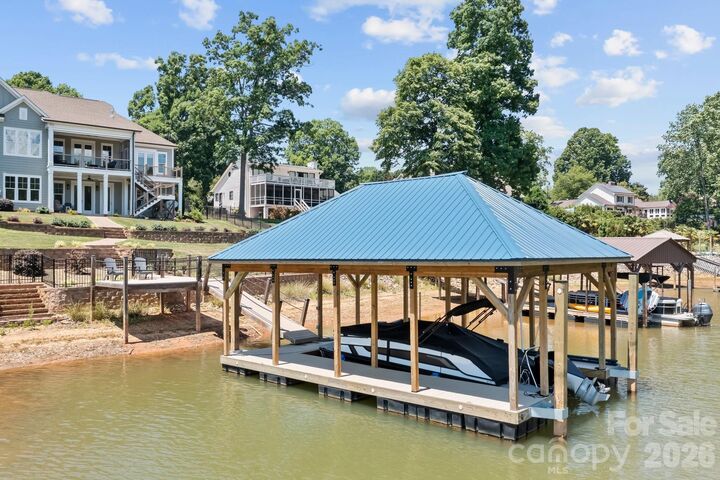 Property Photo:  176 Hazelton Loop  NC 28117 