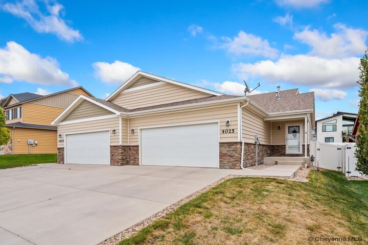 Property Photo: 4025 Gunsmoke Rd WY 82001