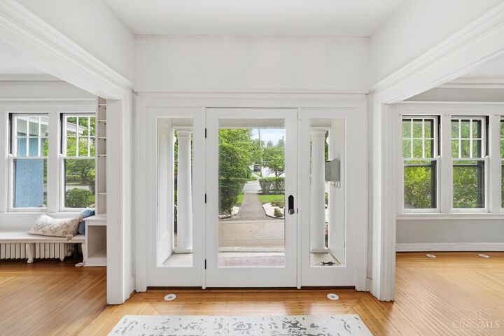 Property Photo:  2200 East Hill Avenue  OH 45208 
