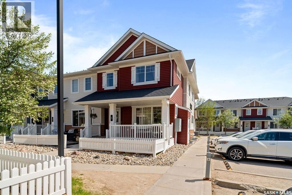 Property Photo:  60 5242 Aerodrome Road  SK S4W 0H7 
