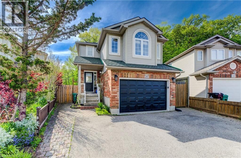 Property Photo: 295 Oprington Place ON N2N 3P3