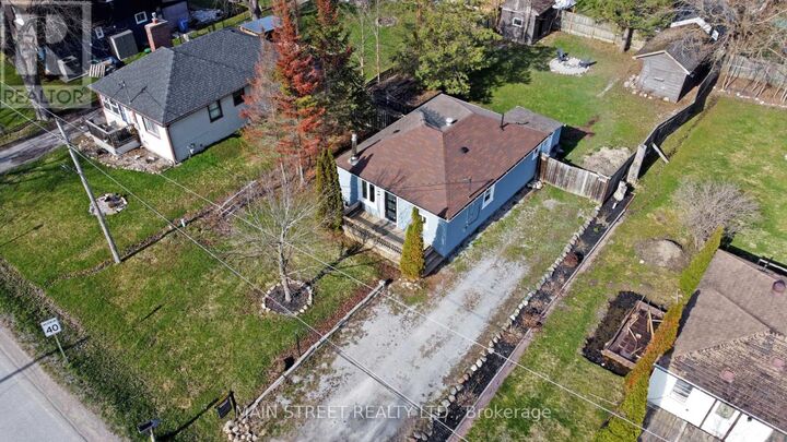 Property Photo: 127 Woodfield Drive North ON L0E 1N0