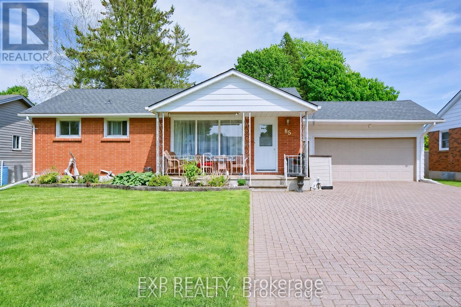Property Photo: 85 Treelawn Avenue ON N5H 2J7