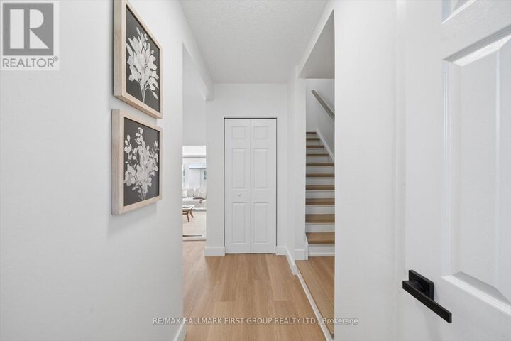 Property Photo:  30 Venetian Crescent 128  ON M3N 2L8 