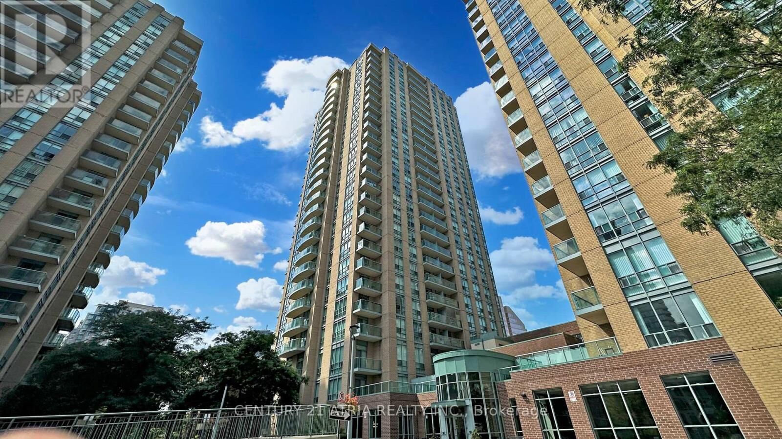Property Photo:  22 Olive Avenue 607  ON M2N 7G6 