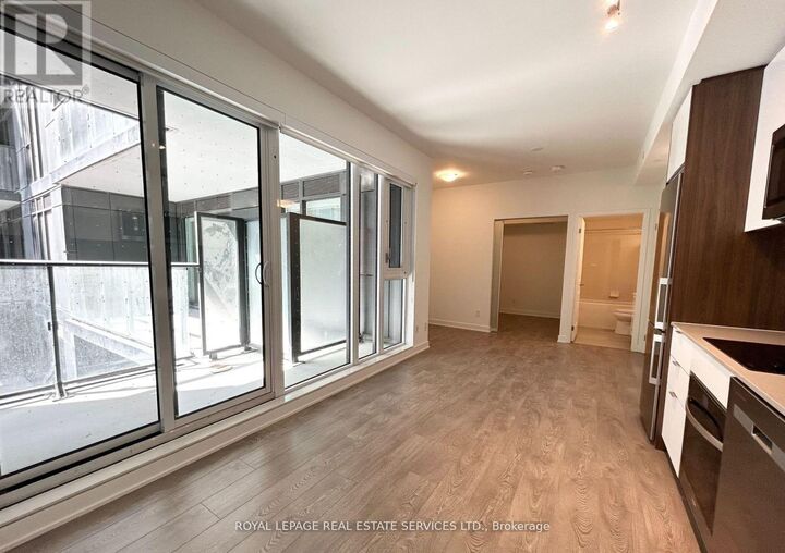 Property Photo: 543 Richmond Street West 425 ON M5V 0W9