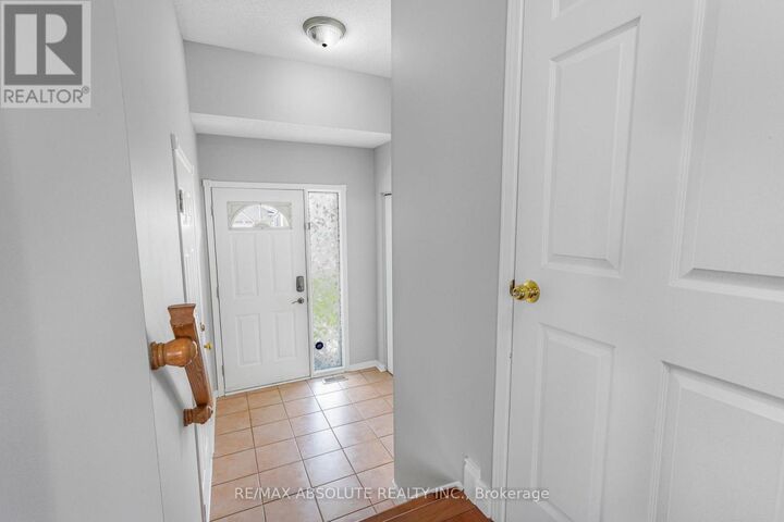 Property Photo: 879 Paradise Crescent ON K4A 3S4