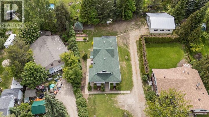 Property Photo:  25 Davis Avenue  BC V0G 1L0 