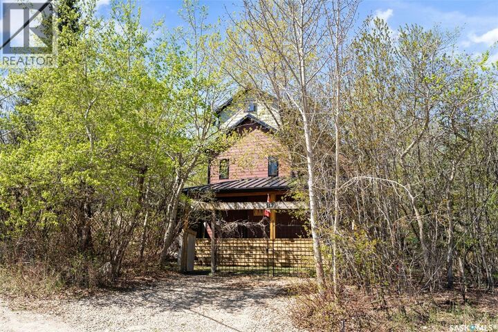 Property Photo:  115-117 Evenson Avenue  SK S0K 4T1 