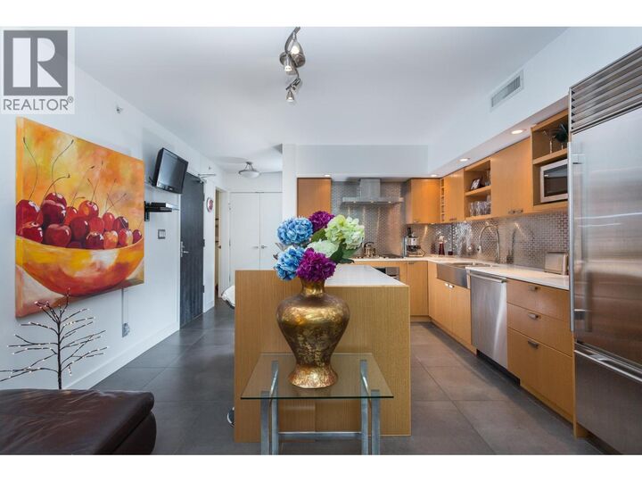 Property Photo:  1168 Richards Street 104  BC V6B 3E6 