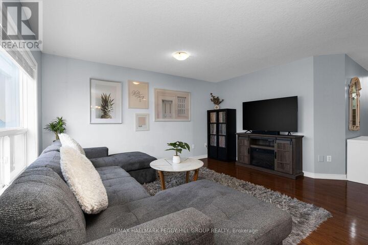 Property Photo: 800 West Ridge Boulevard 11 ON L3V 0A1