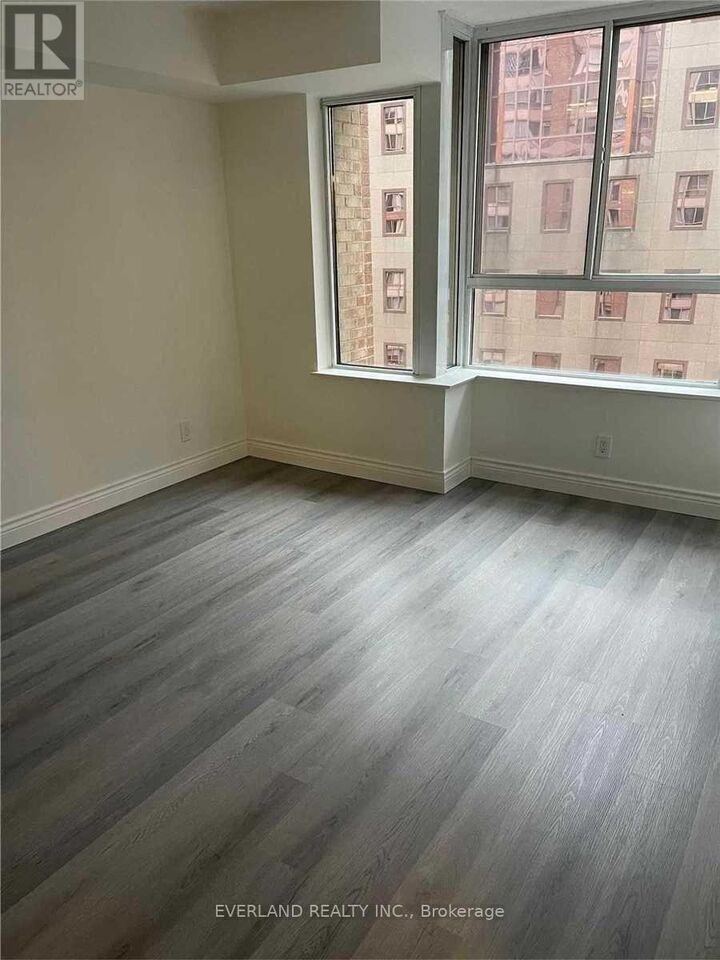 Property Photo: 717 Bay Street 1207 ON M5G 2J9