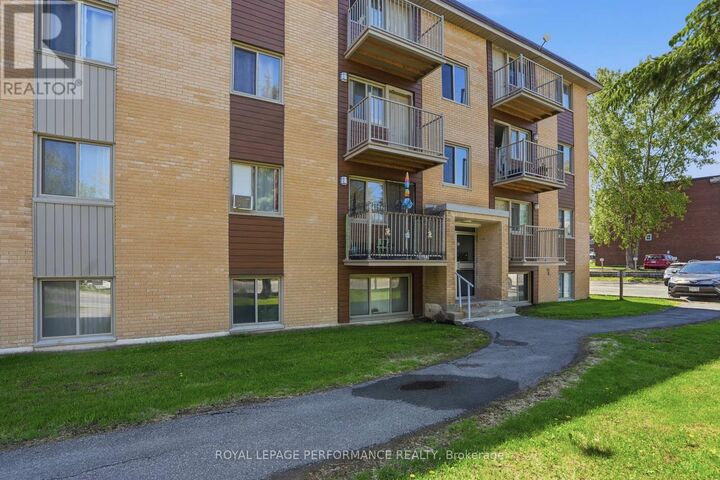 Property Photo:  1015 Cartier Boulevard 3  ON K6A 2Y4 