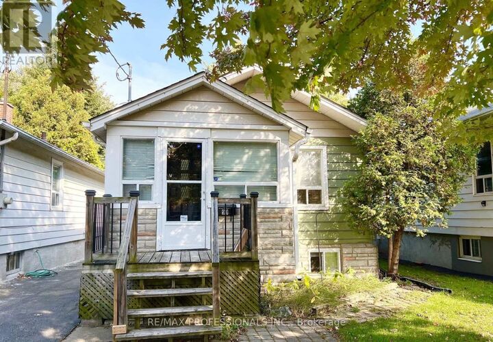 Property Photo: 99 Seventeenth Street Lower ON M8V 3K5