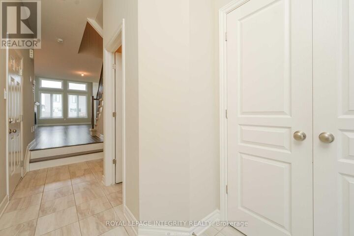 Property Photo:  446 Markdale Terrace  ON K1X 0B5 