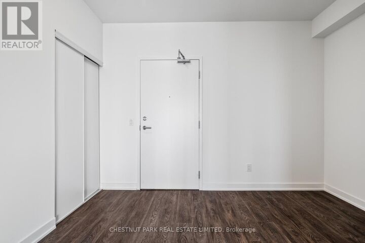 Property Photo:  2 David Eyer Road 1222  ON L4S 0N5 
