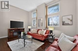 Property Photo:  443 Manse Road 9  ON M1E 3V7 