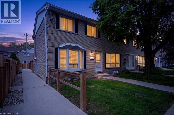 Property Photo:  2700 Riverdale Street East 31  ON L8E 2J7 