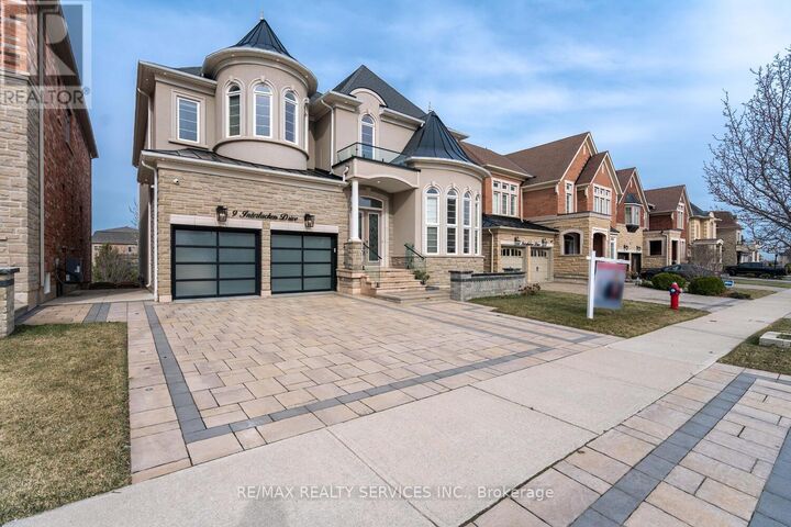 Property Photo:  9 Interlacken Drive  ON L6X 0Y1 