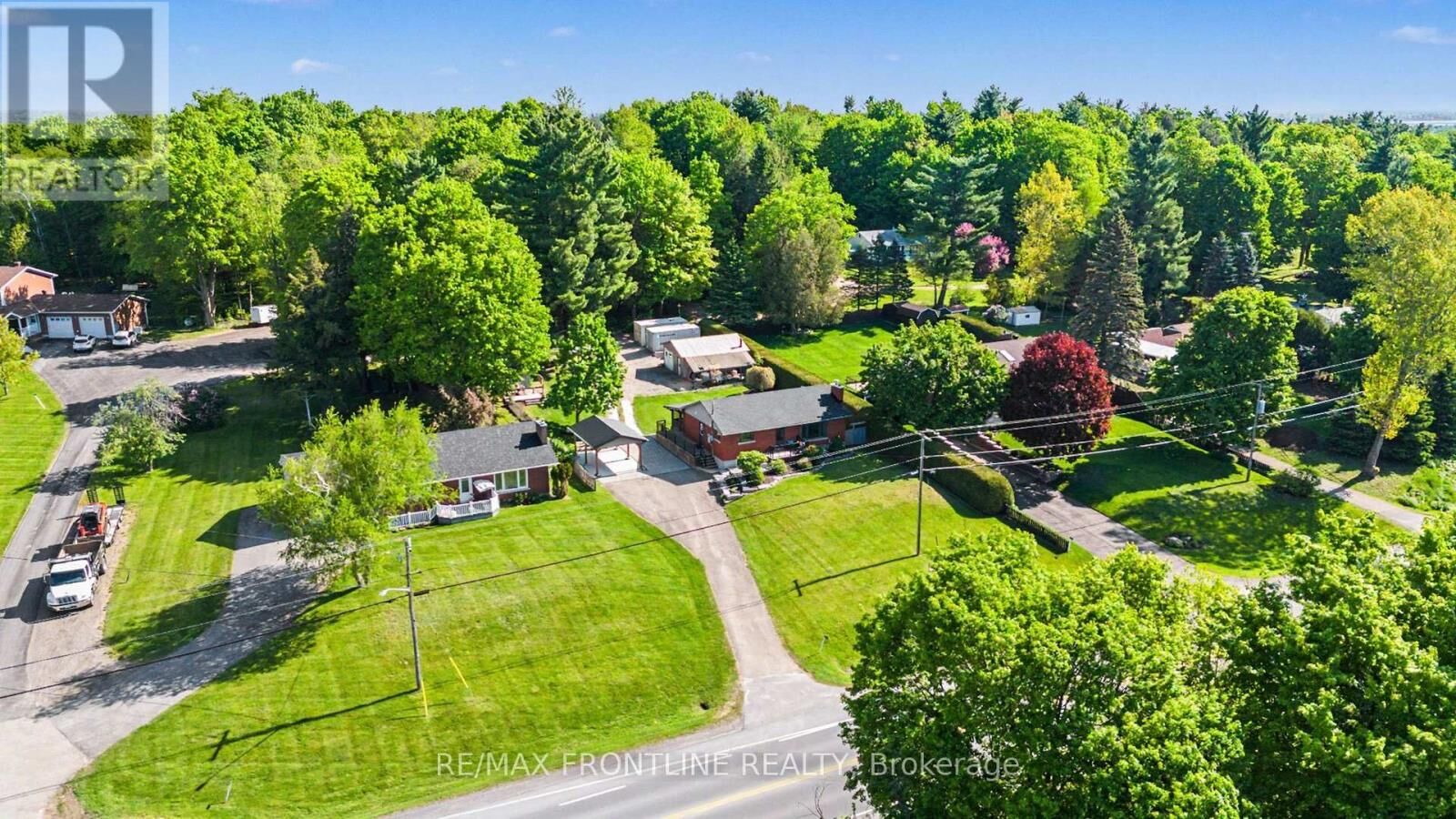 Property Photo: 2436 Rideau Ferry Road ON K7H 0G7