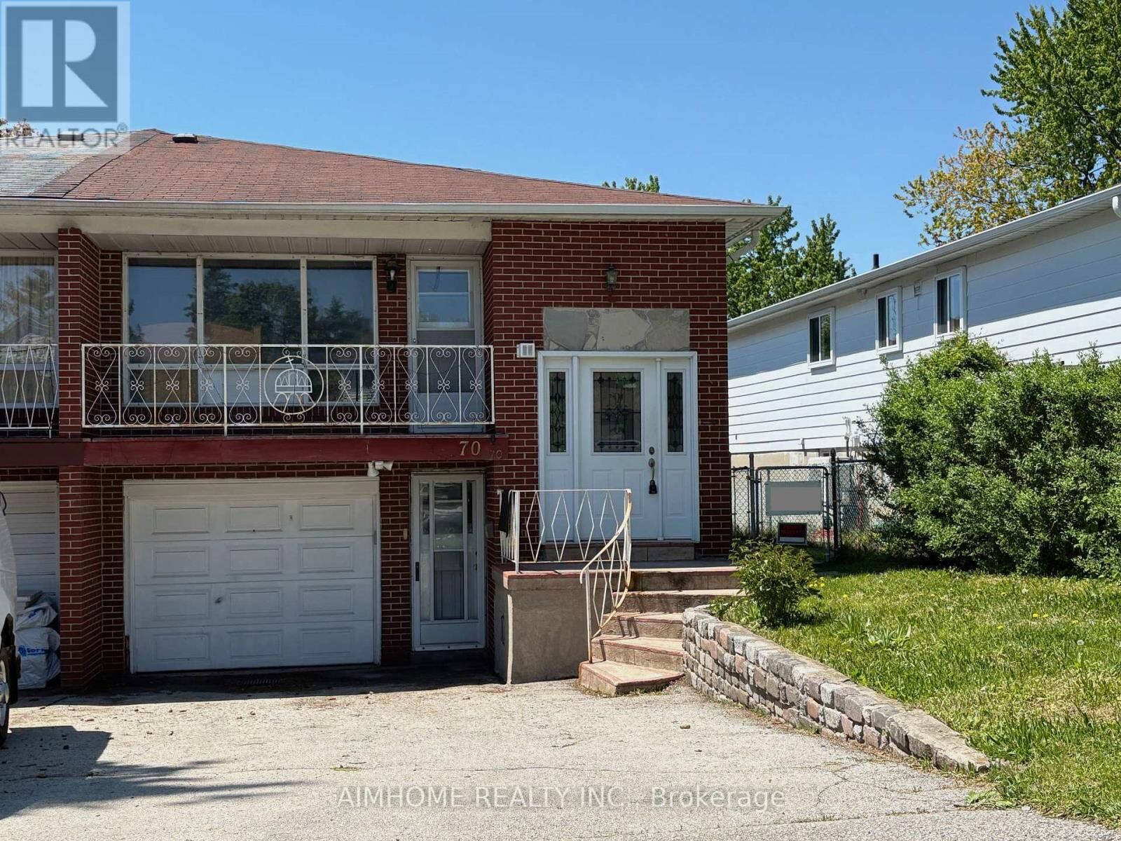 Property Photo:  70 Micmac Crescent  ON M2H 2K2 