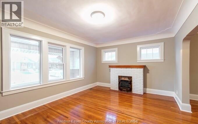 Property Photo:  1536 Parent Avenue Main  ON N8X 4J7 