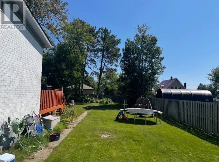 Property Photo:  9 Ruttan  ON P7A 5C4 