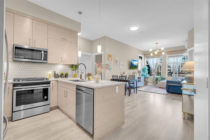 2120 Gladwin Road 219 — photo 1