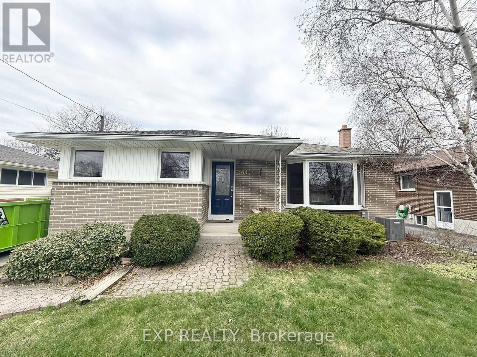 Property Photo: 564 Central Park Boulevard North Main ON L1G 6A4